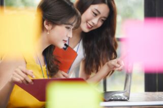 傾聽時做好三件事，會讓談話更順利