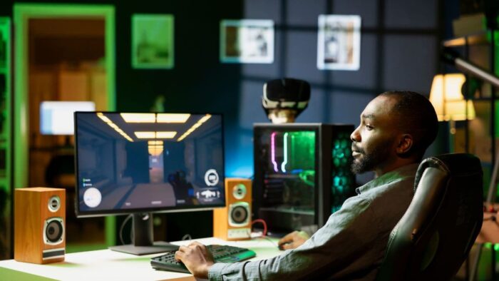 黃仁勳的輝達之道：從清掃宿舍的小孩，到改變世界的AI霸主